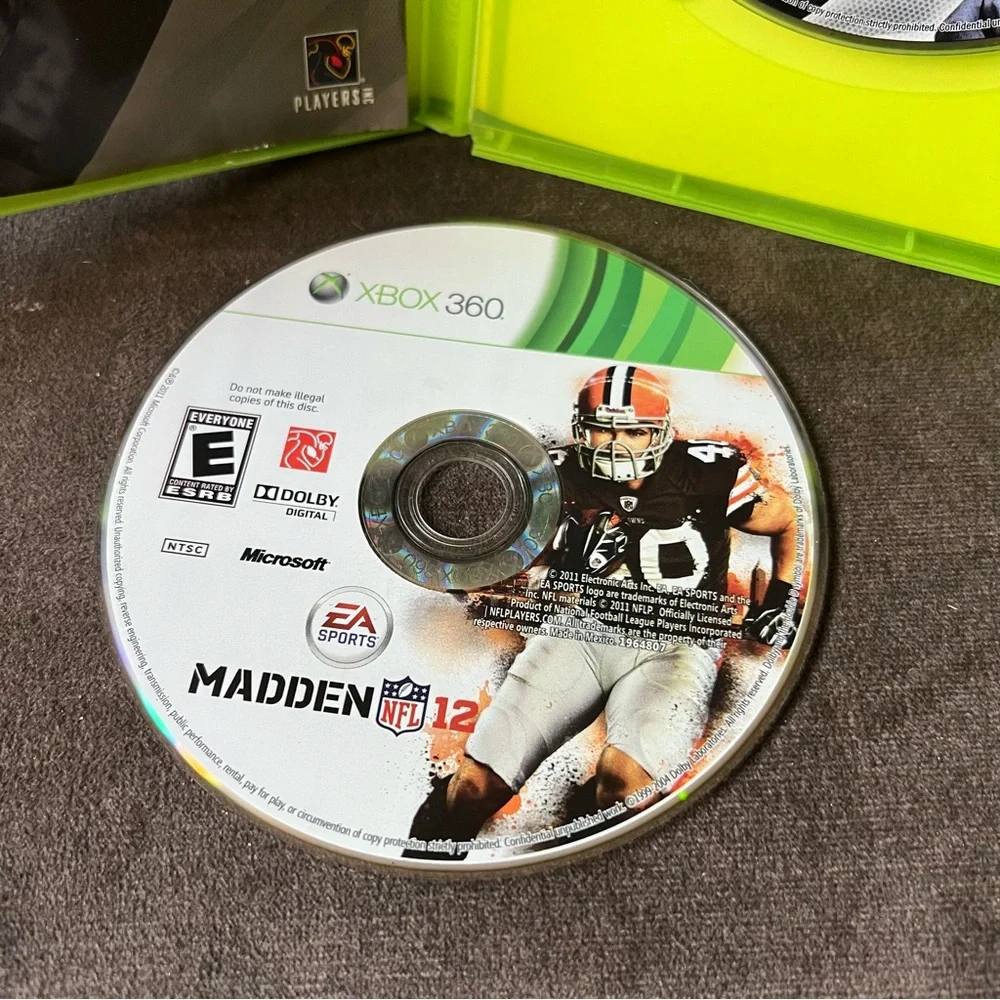 Xbox 360 Madden NFL‎ 07 & 12 Video Game Set